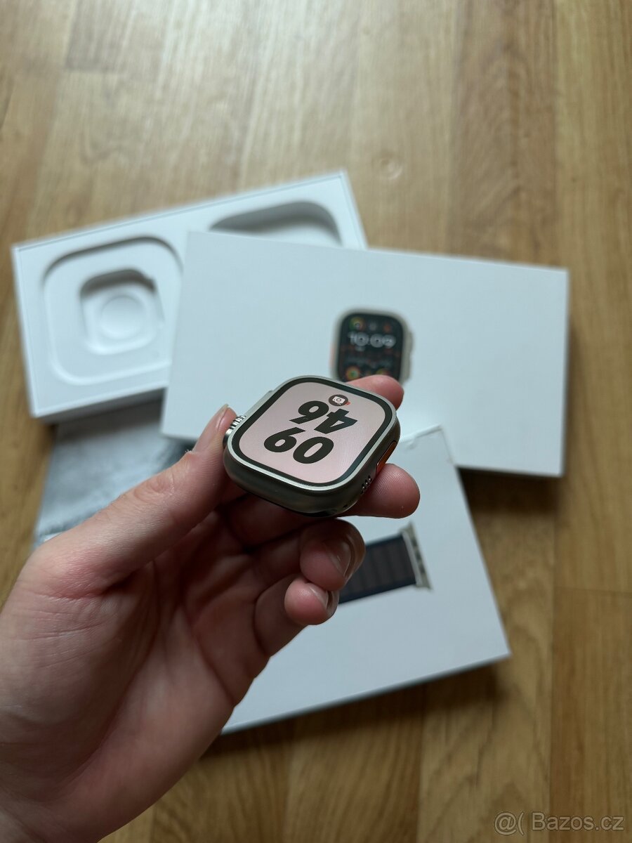 Apple Watch Ultra 2 49mm Cellular + GPS - 4
