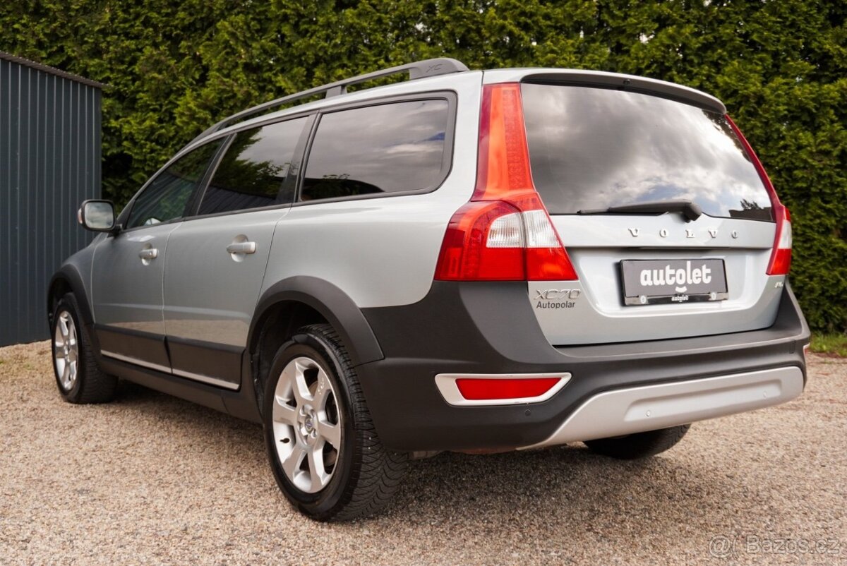 Volvo XC70 2.4 D5 - 4