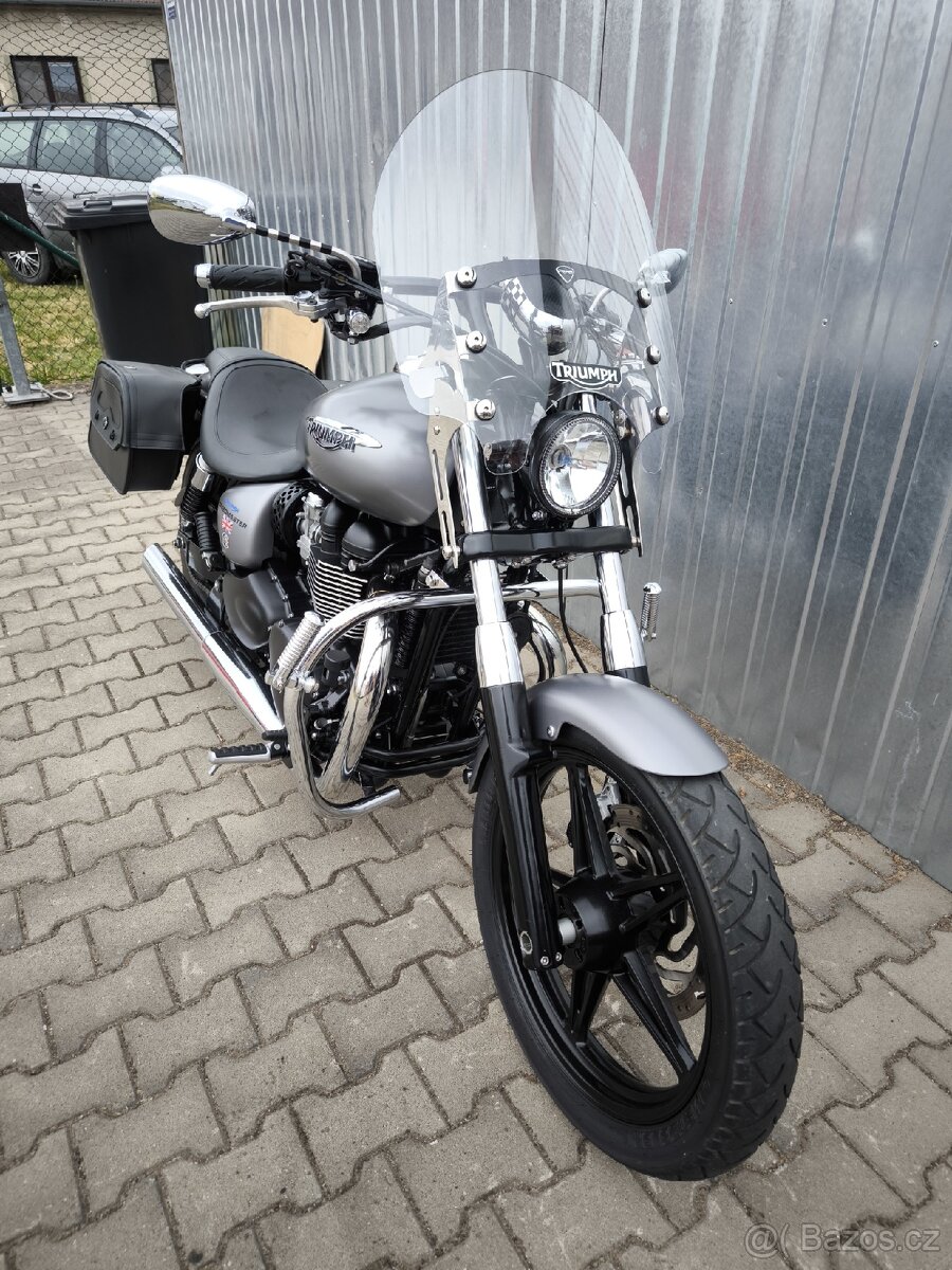 Triumph Speedmaster 900 - 4