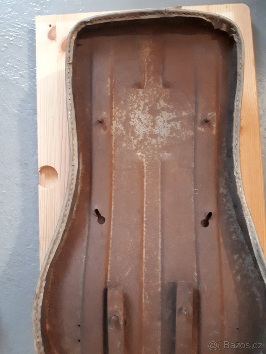 Sedlo JAWA 500 - 4