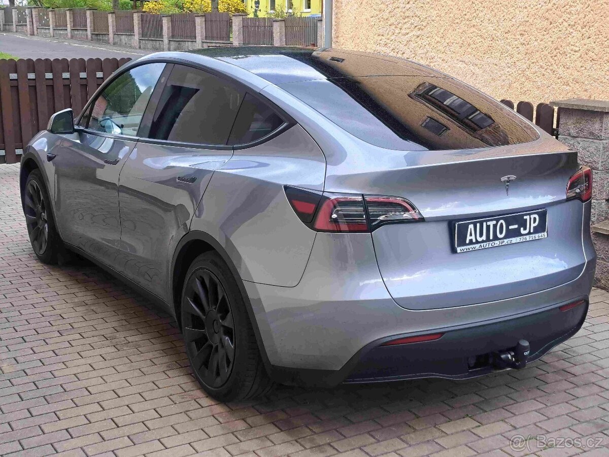 Tesla Model Y RWD Standard Range - 1889 - 4