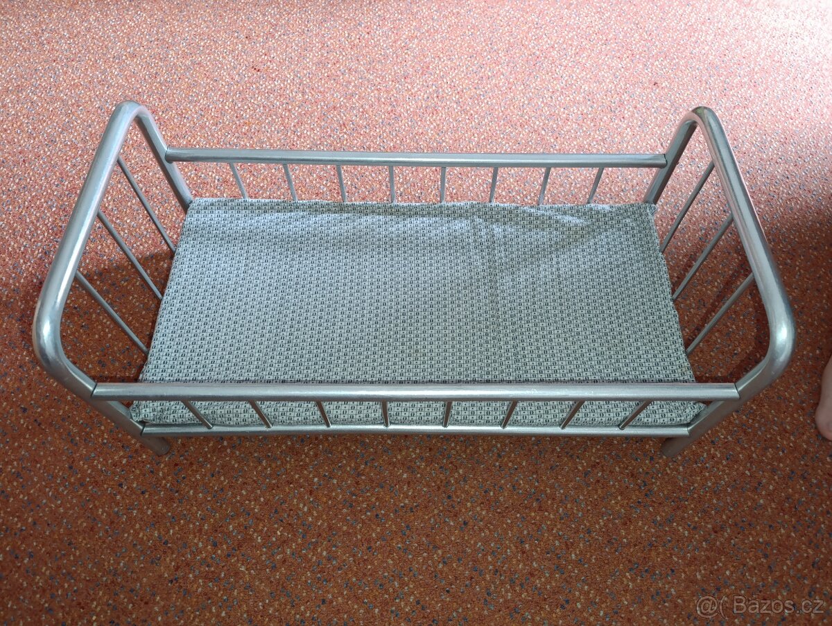 Postýlka pro panenky - 4