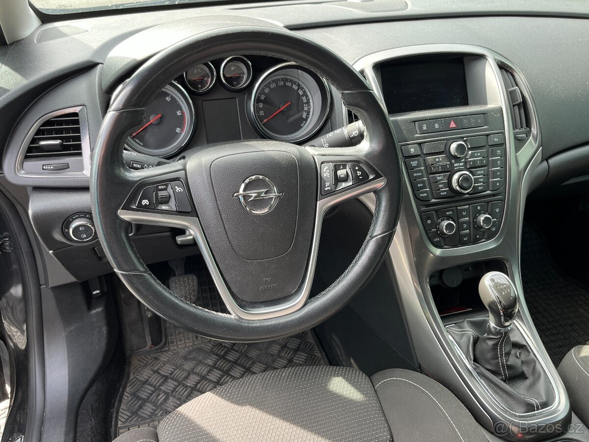 PRODÁM OPEL ASTRA KOMBI 1.7 CDTI - 4