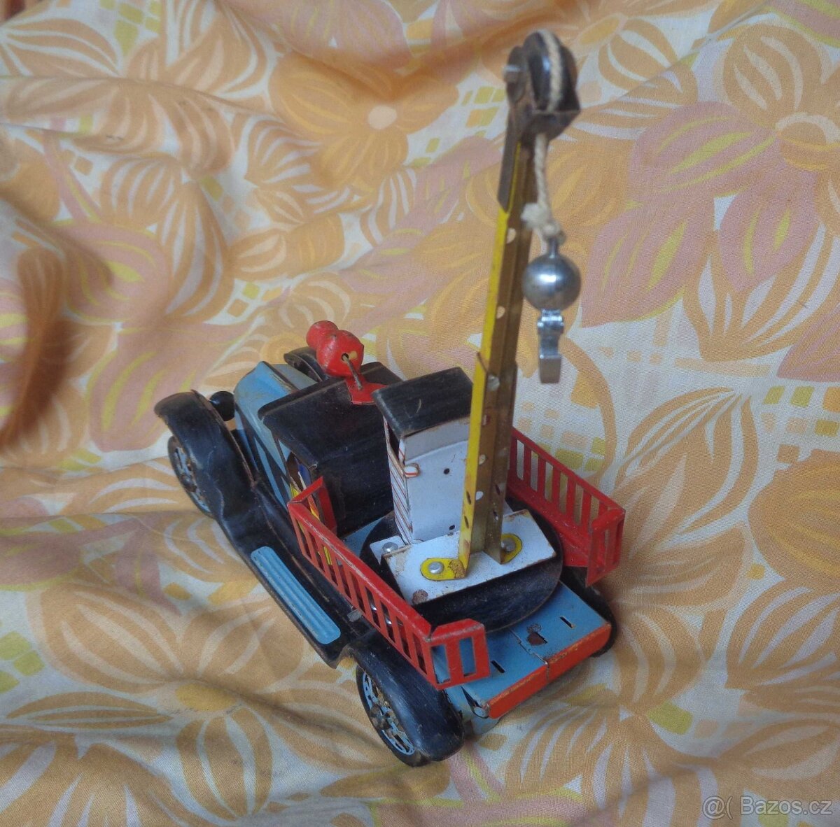 Plechové auto jeřáb na klíček - 4