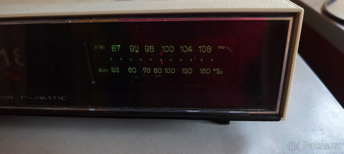 Vintage hodiny s rádiem,Sony Digimatic 8FC-59W,,velmi pěkné - 4