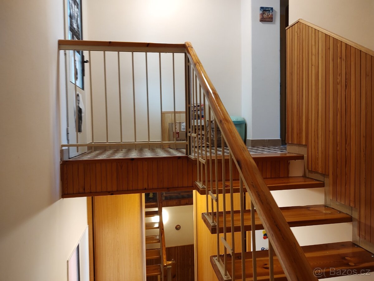 Prodej domu v Klatovech - dvě bytové jednotky - 4
