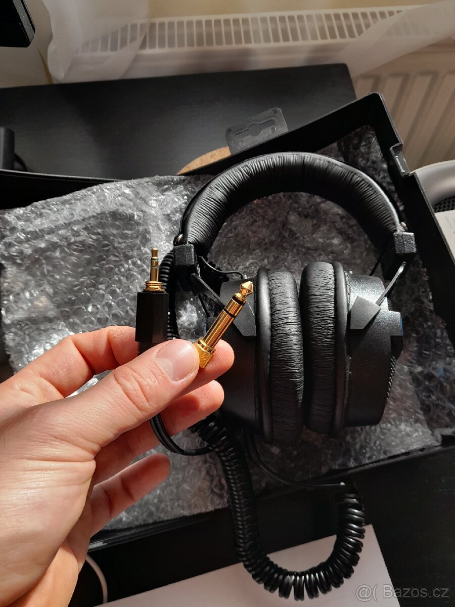 Sluchátka Superlux HD330 - 4