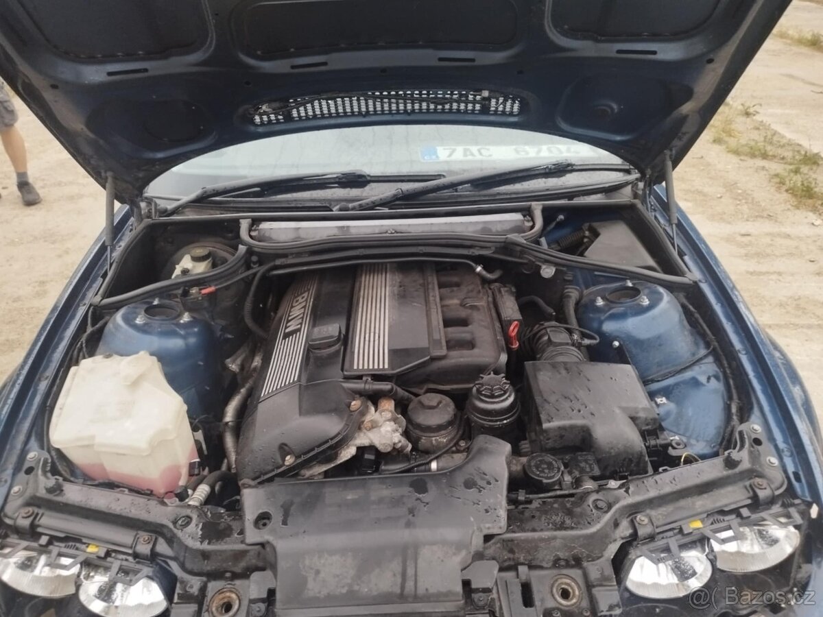 325 coupe náhradní díly - 4