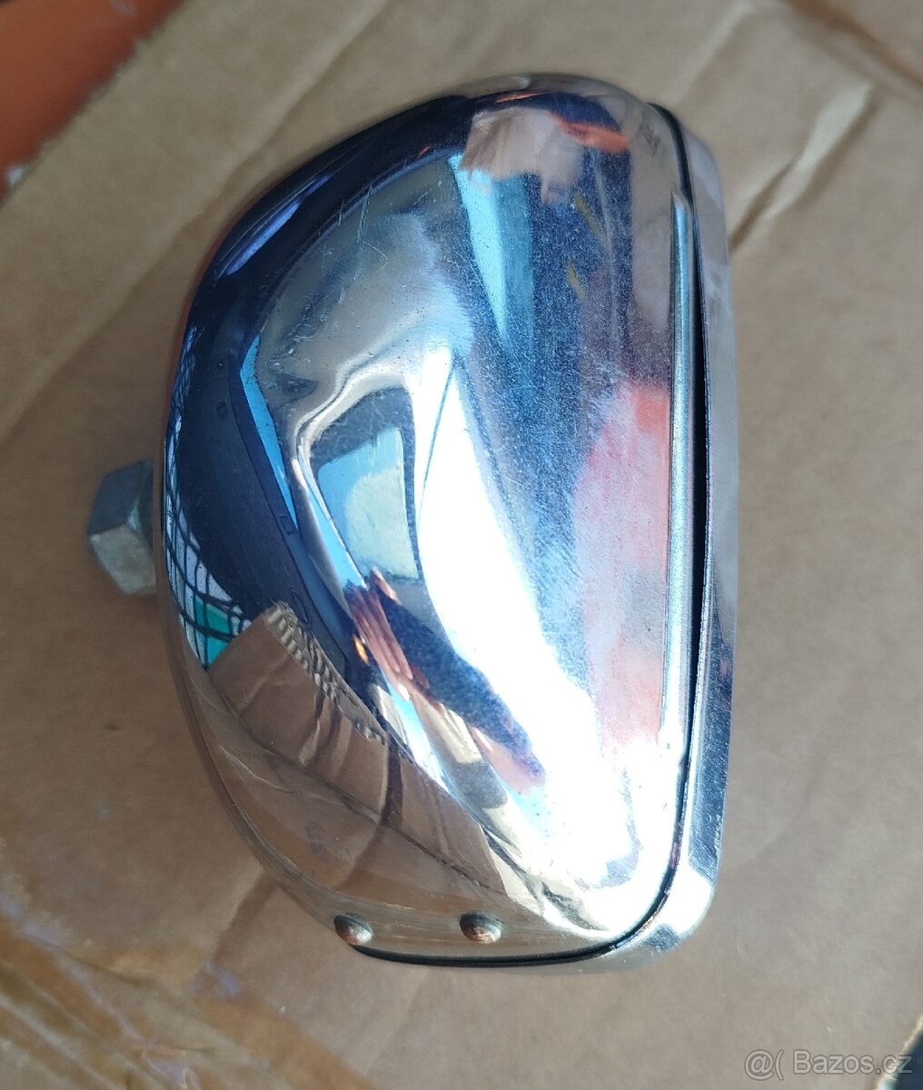 Chromovaná couvačka Hella na veterán - 4