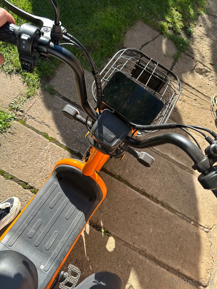 Elektroskůtr Cobra - 4