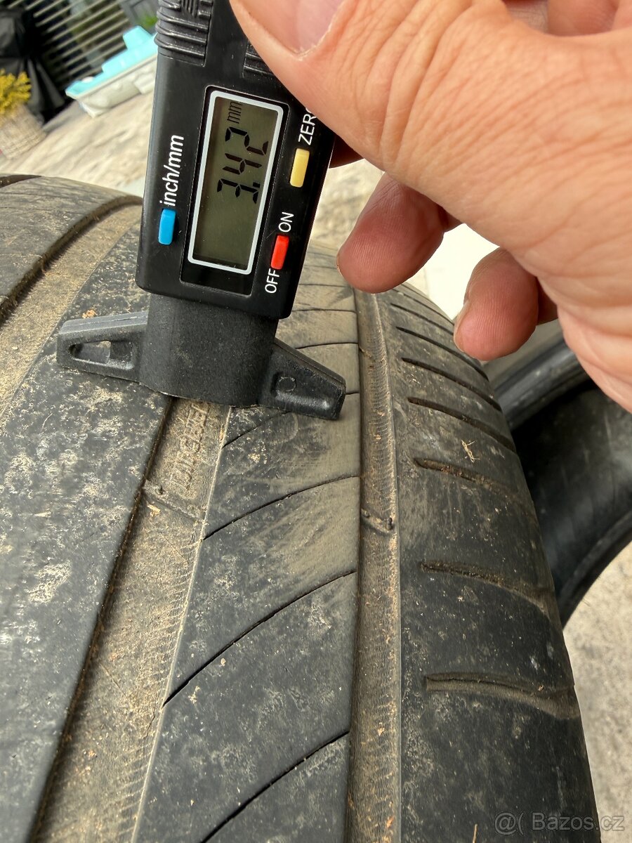 michelin primacy 4 - 235/50 R18 97V - 4