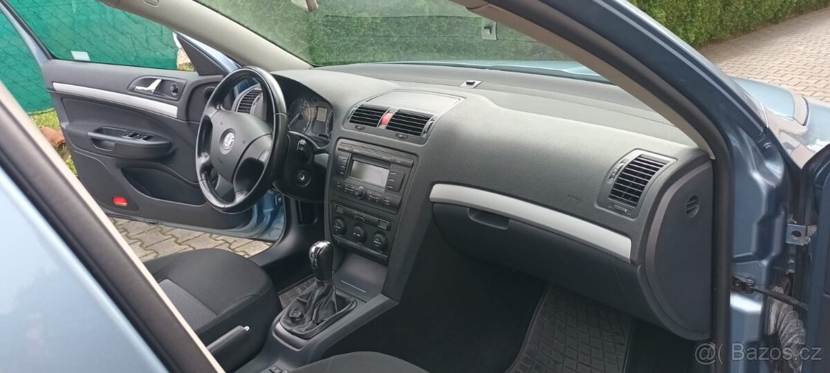 Škoda Octavia 2 SEDAN 1,9 TDI - 4