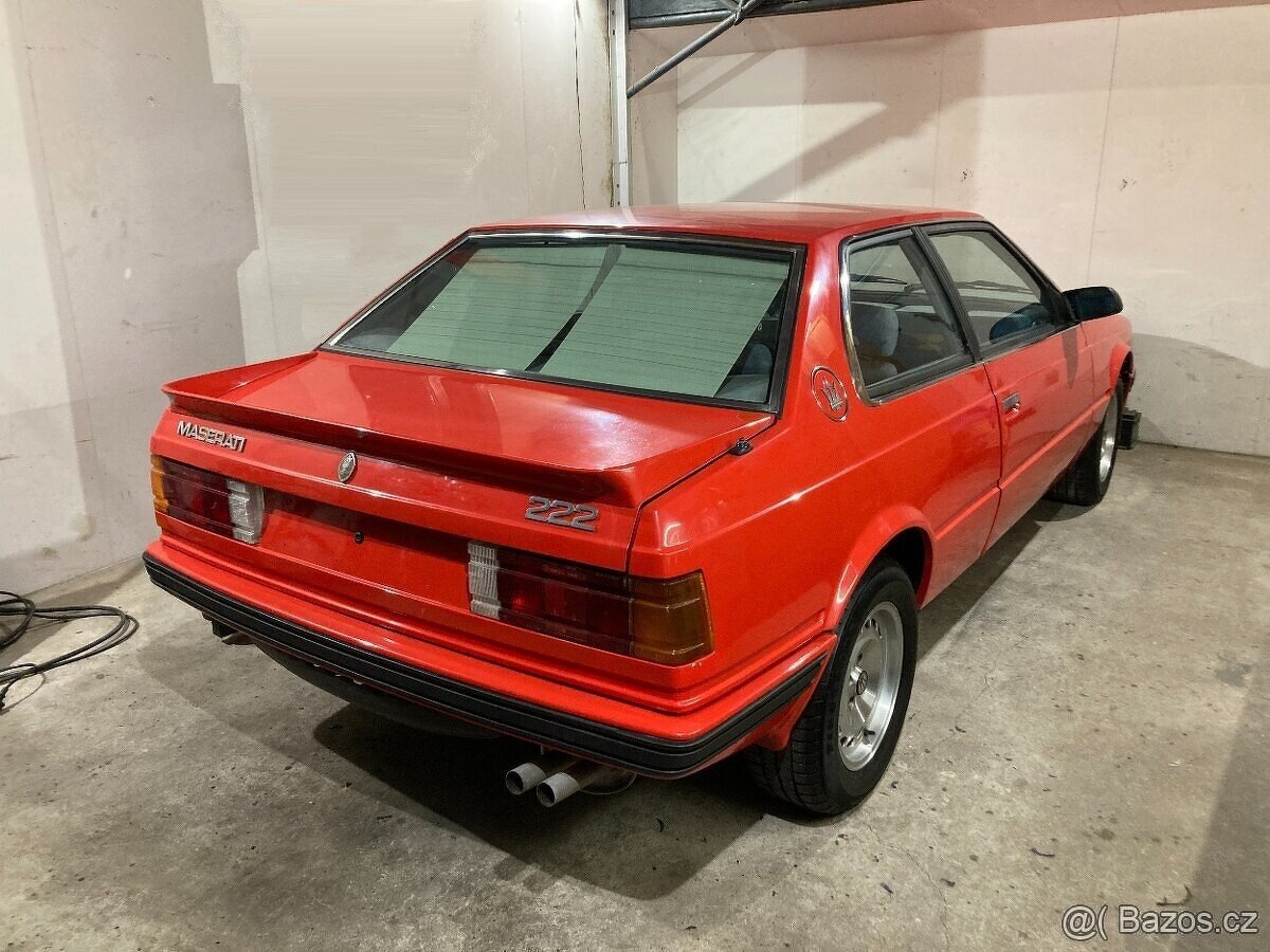 Maserati 222
