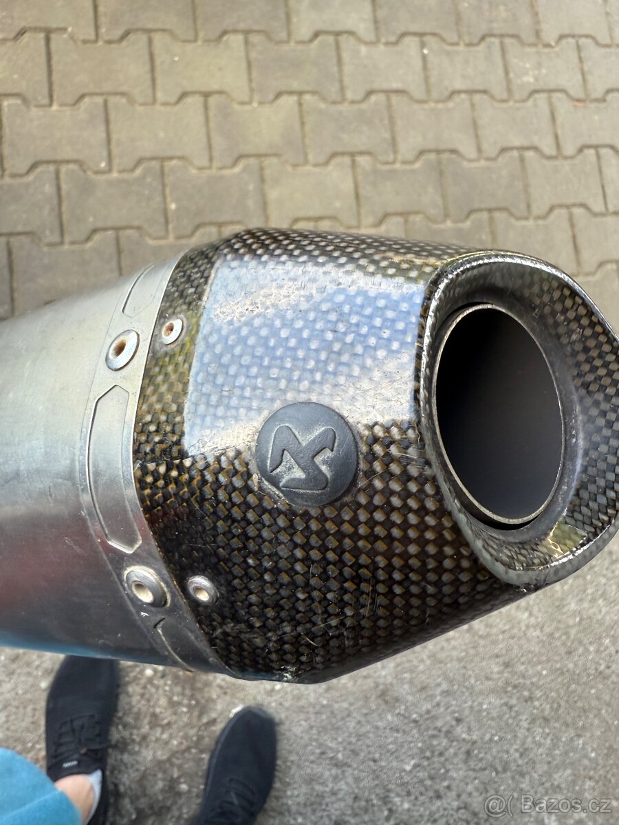 Laděný výfuk Akrapovič ktm,husqvarna atd