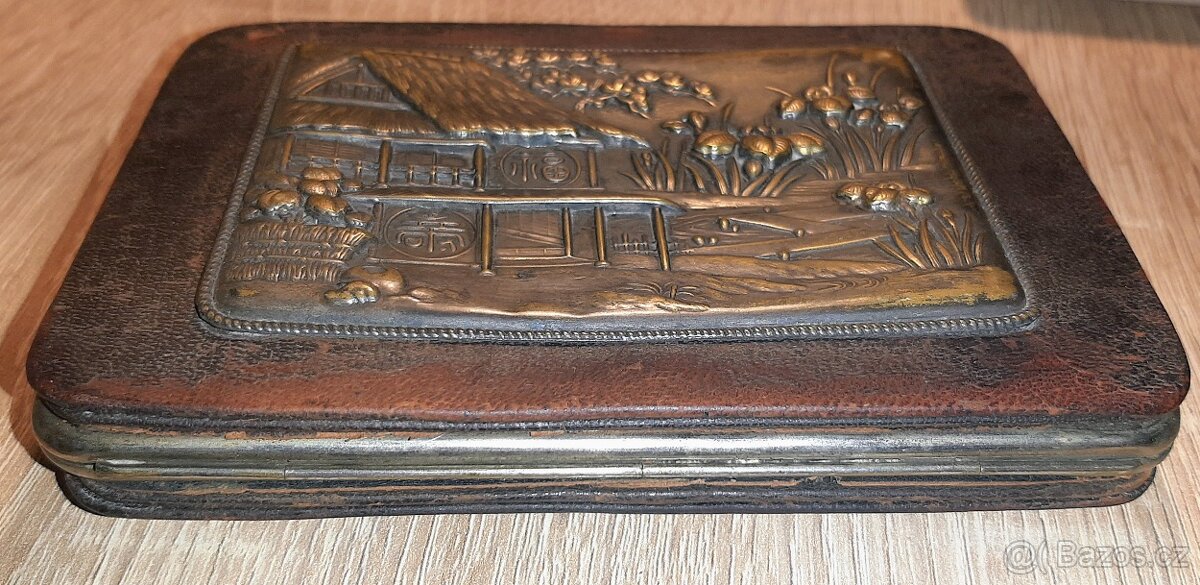 STAROŽITNÁ TABATĚRKA S JAPONSKÝM MOTIVEM - 4