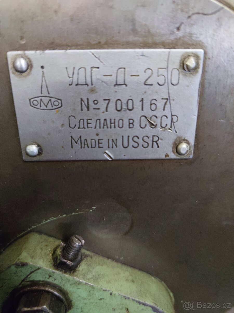 Delička pro frézu UDG 250 - 4