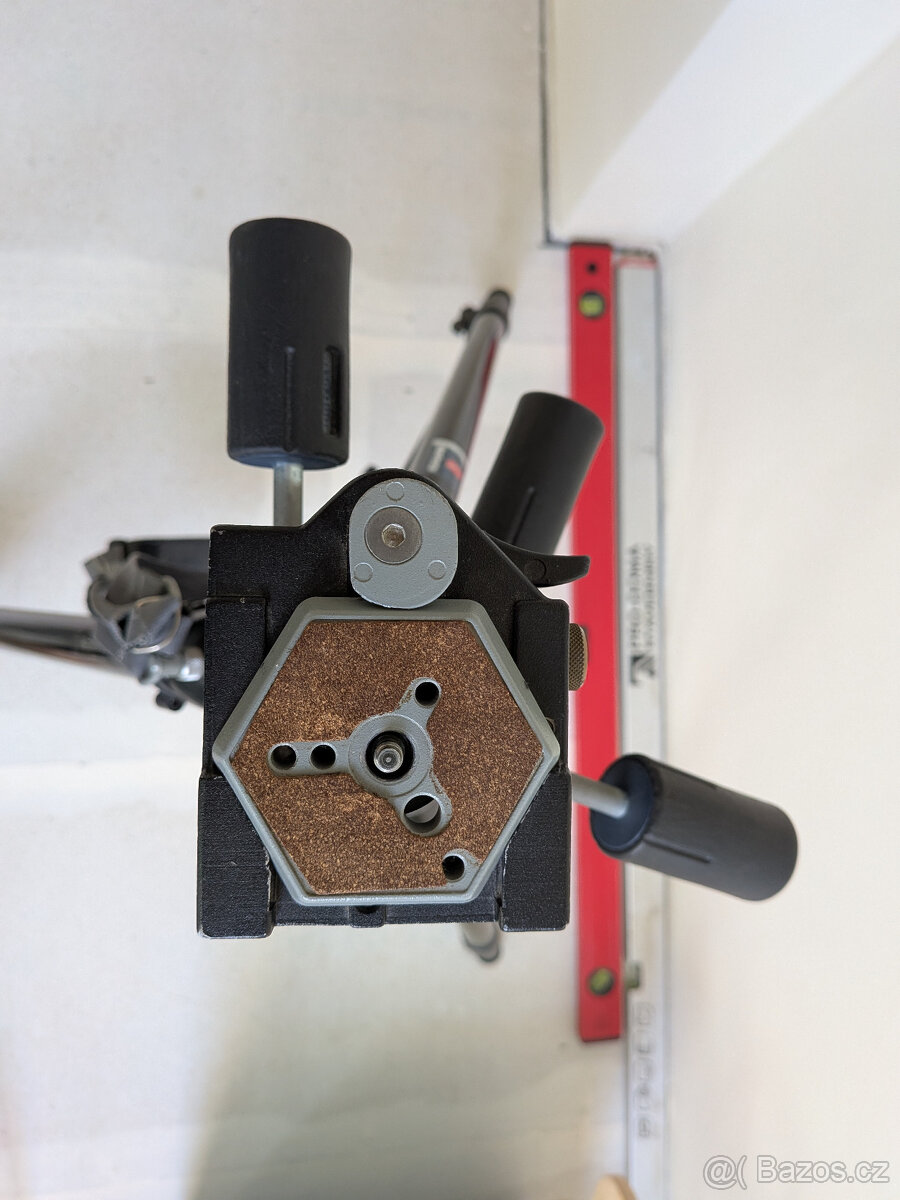 Profi stativ Manfrotto 075B a hlava 029 - 4
