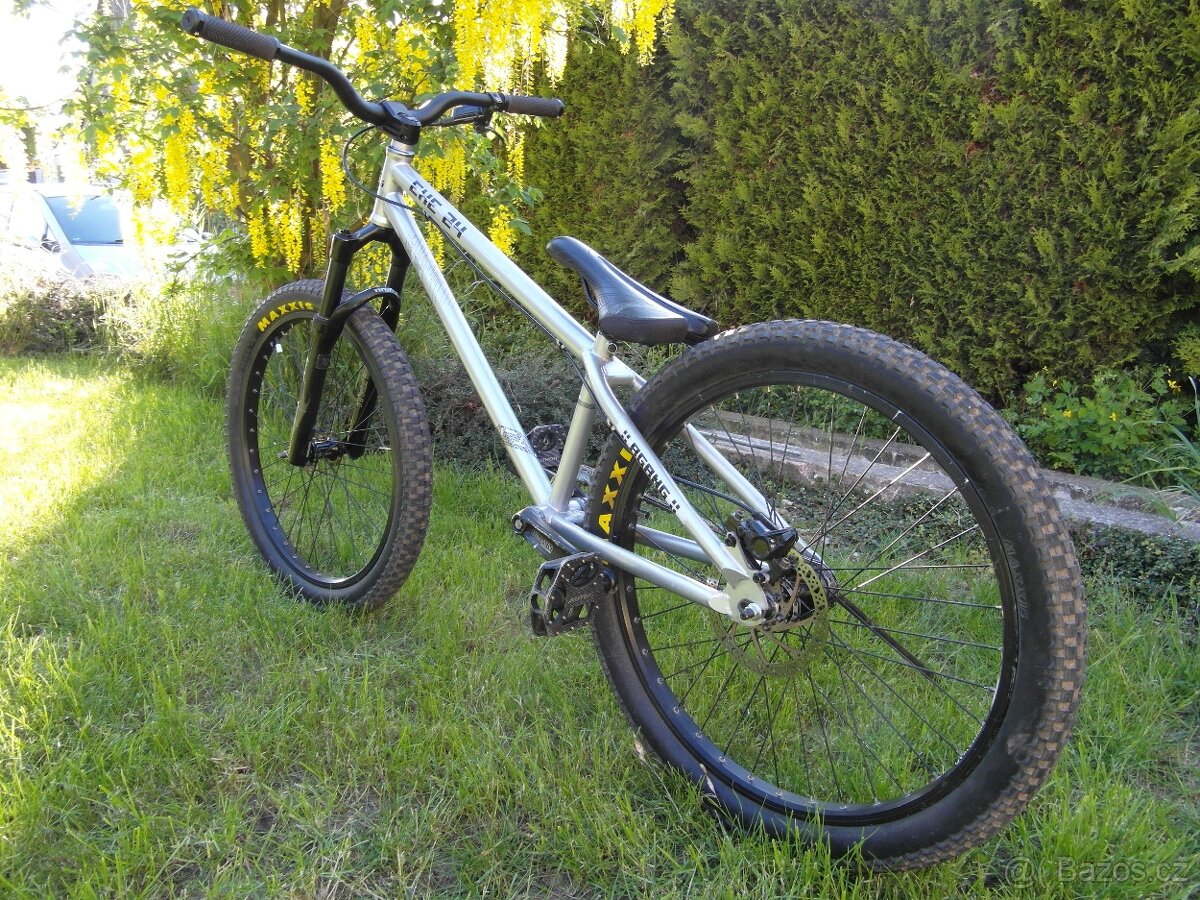 Dirt kolo Agang Exe 24 - 4