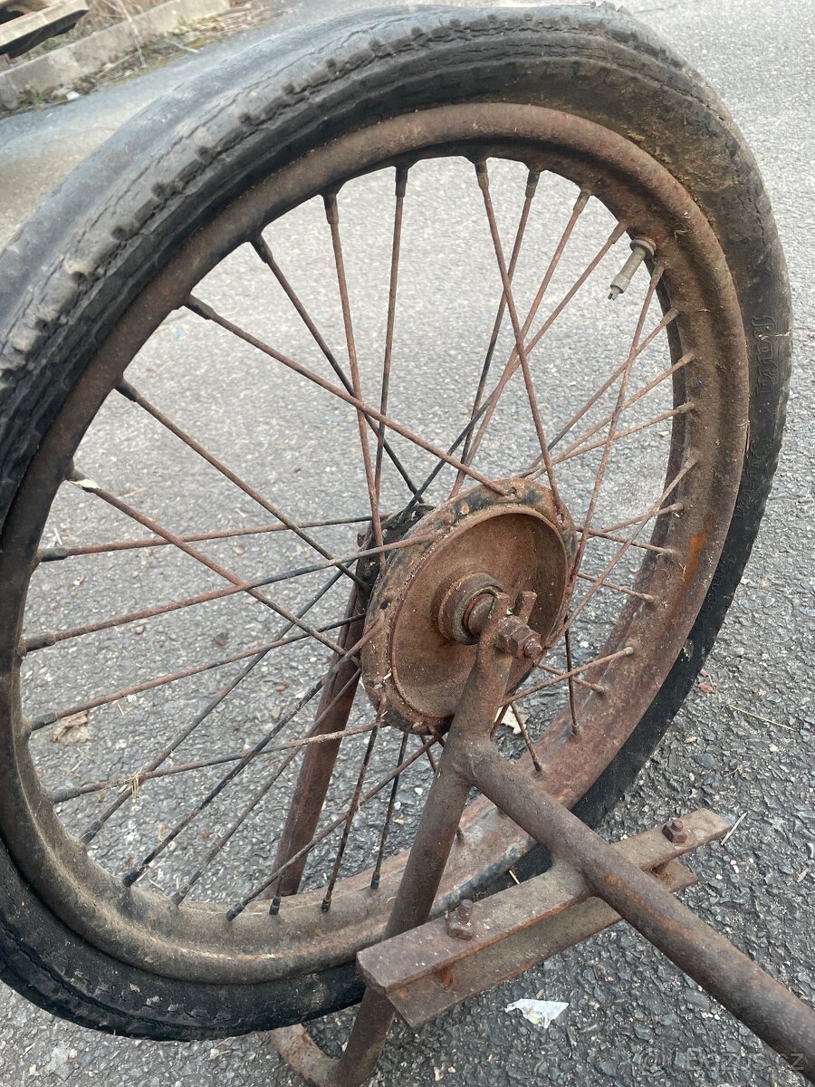 Kola Jawa Pérák - 4