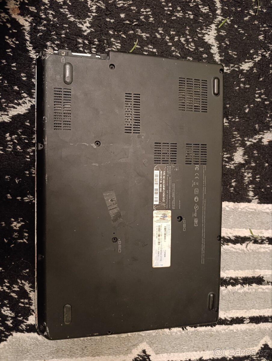 Prodám Lenovo ThinkPad Edge E420s – na díly nebo k opravě - 4
