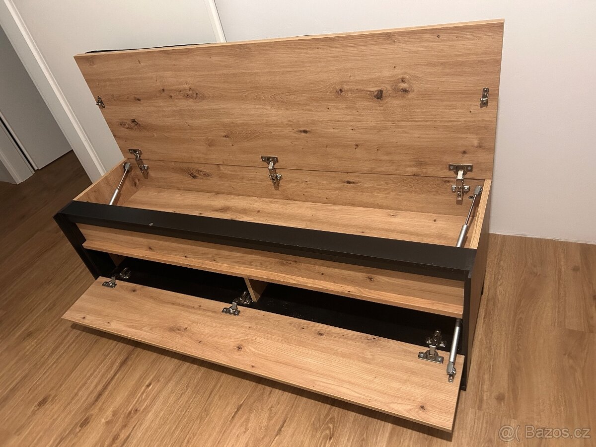 Předsíňová stěna - 4