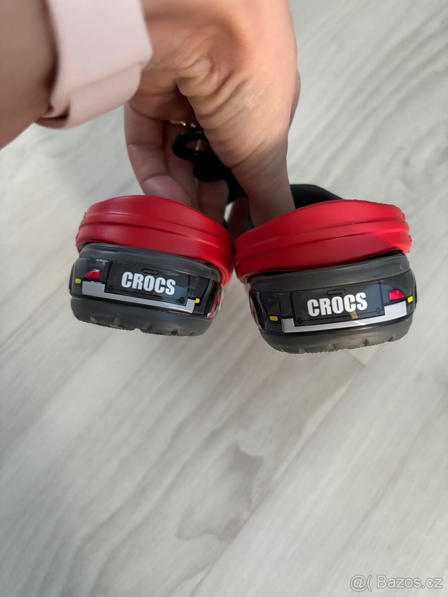 Nove crocs c6 vel 22-23 - 4