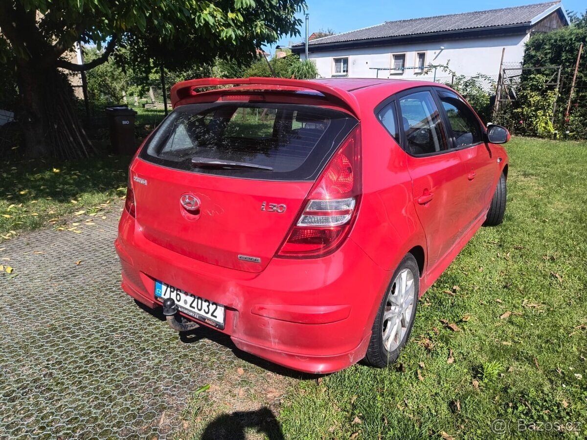 Hyundai i30 1.6crdi-85kw digiklima, servisované vozidlo - 4