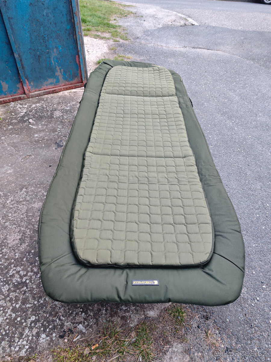 Rybářské lehátko Strategy 210x73, 150kg téměř nepoužité - 4