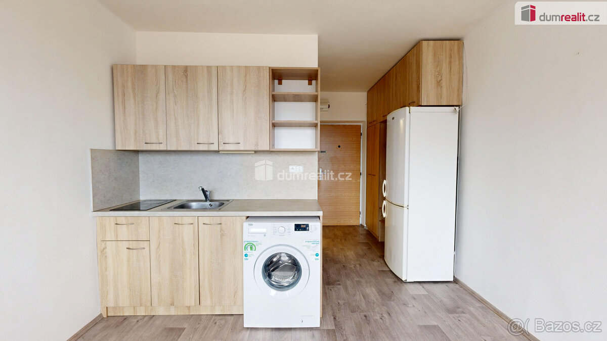 Pronájem, byt 1+kk, 25m2, Opava, ul. Holasická - 4