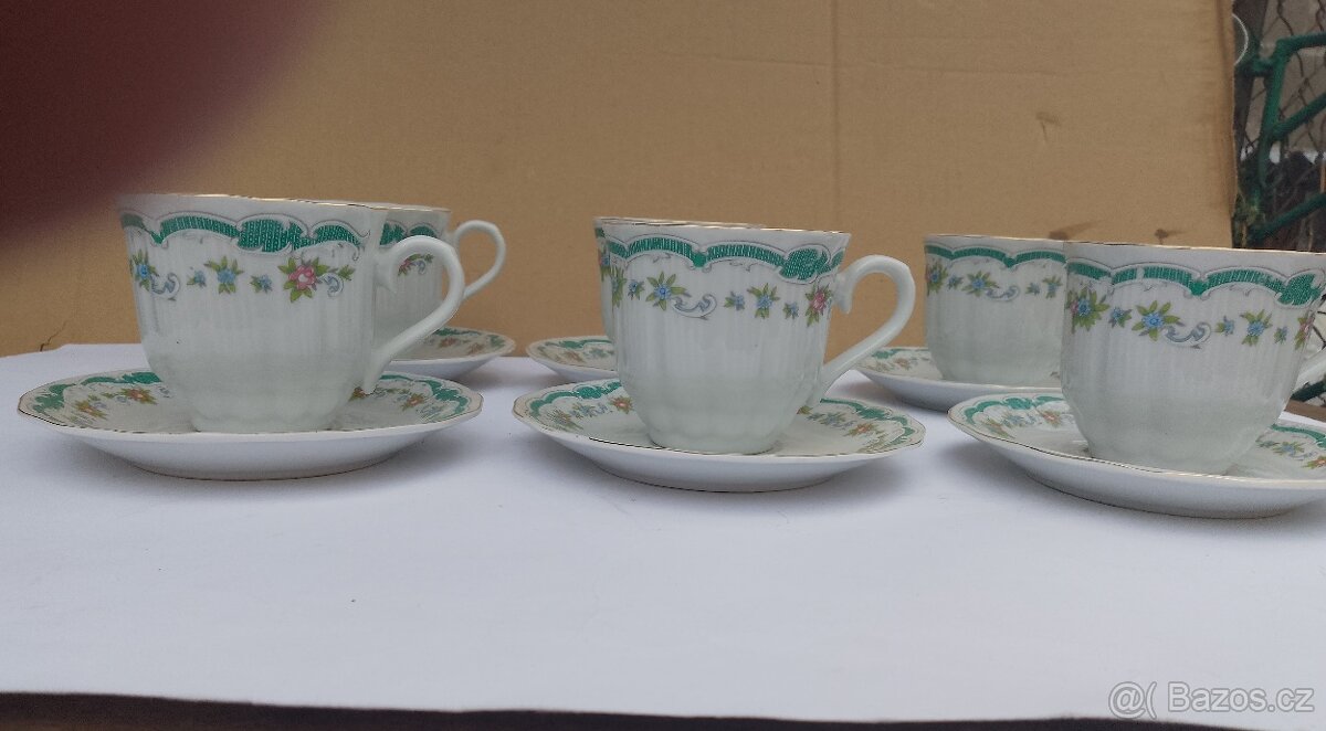 Porcelánové šálky s podšálky - 4