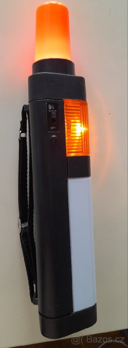 (4) VÝSTRAŽNÝ TROJŮHELNÍK 3 ks od 49,-Kč, tažné AUTO LANO au - 4