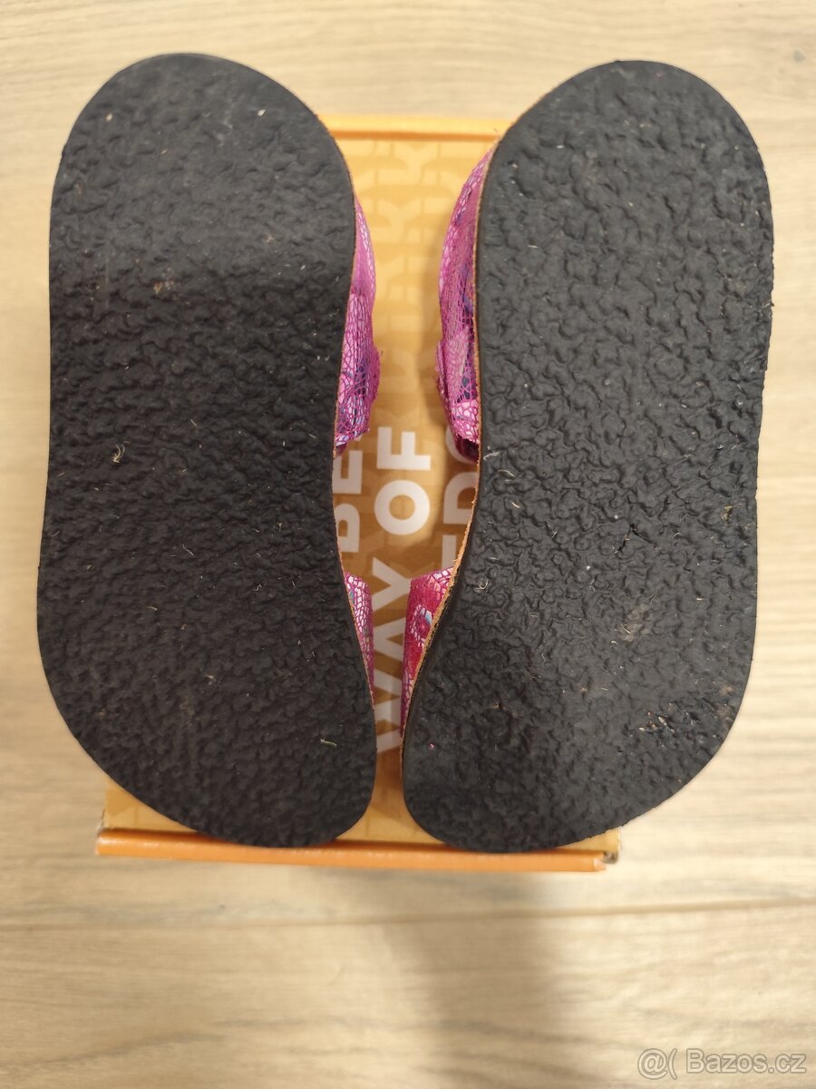 Dívčí sandálky vel. 27 - 4