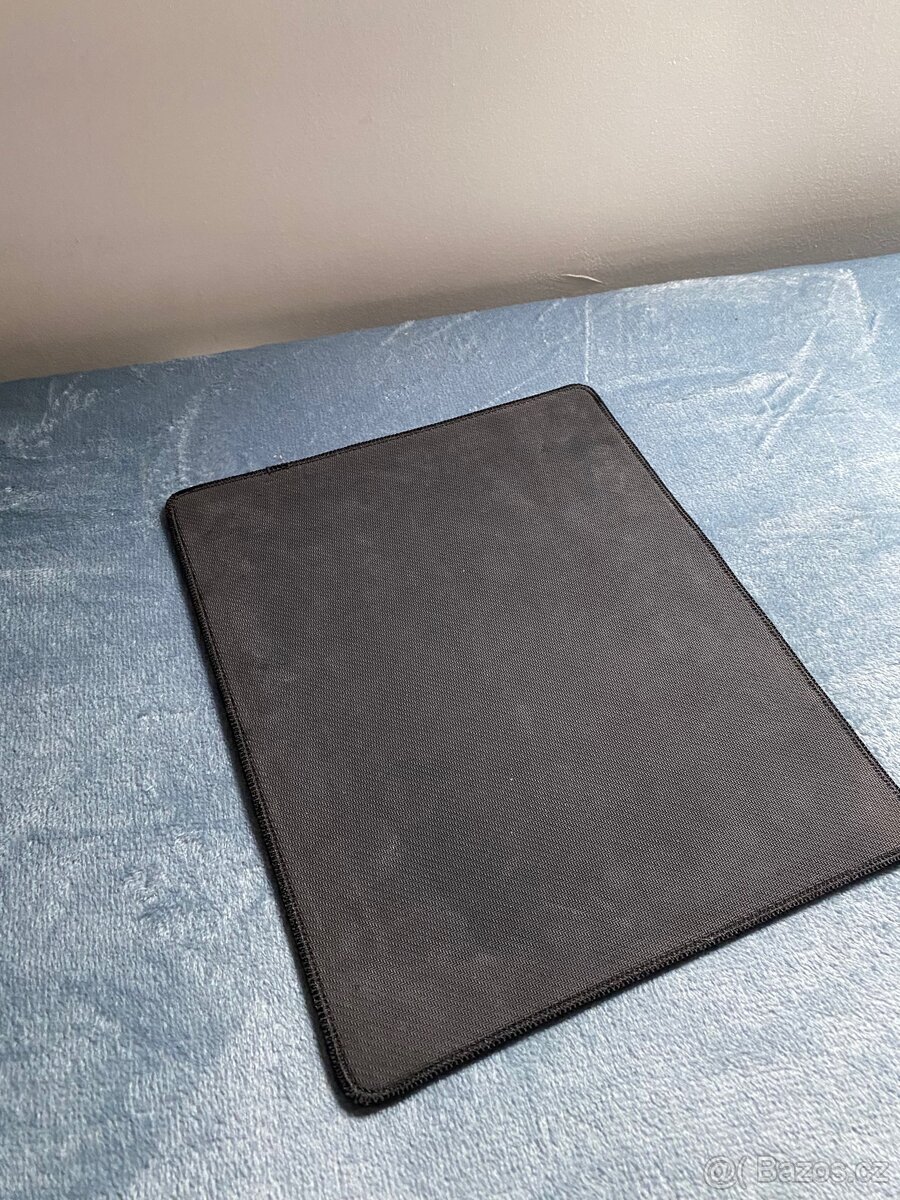 Herní podložka pod myš Yenkee – velká - 4