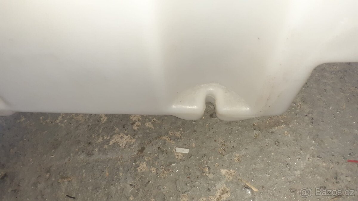 Nádrže na čistou do karavanu - 4