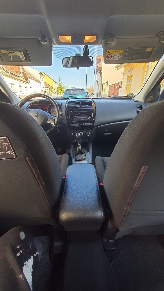 Mitsubishi ASX - 4