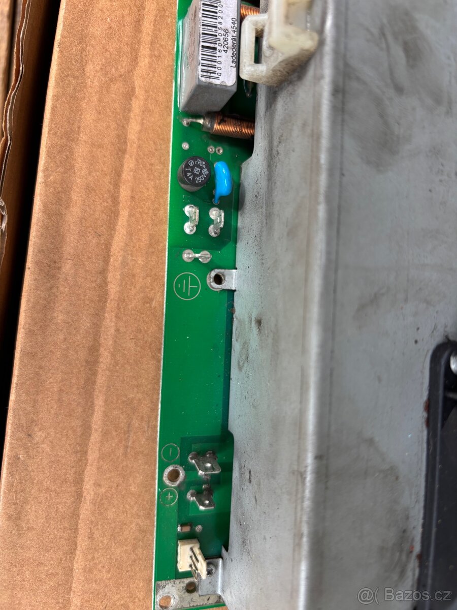 Kärcher vestavná nabíječka 24V 15A - 4