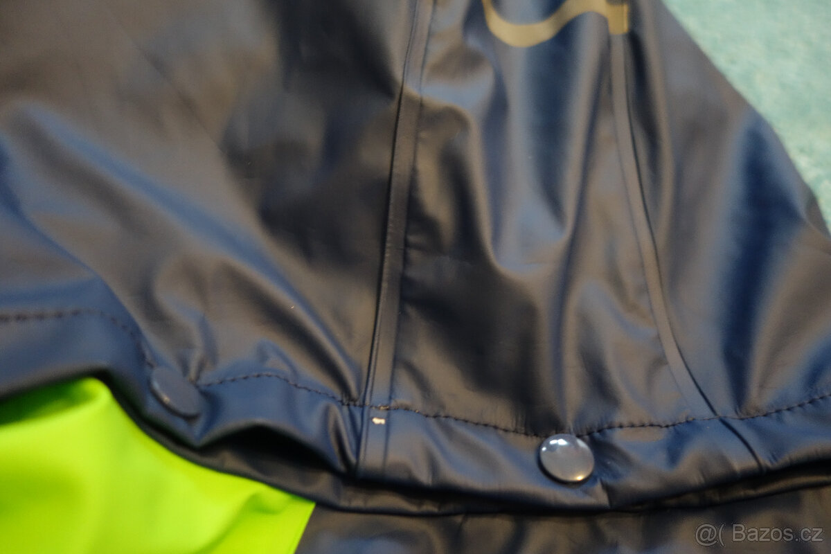 Nepromokavá bunda 122/128 - 4