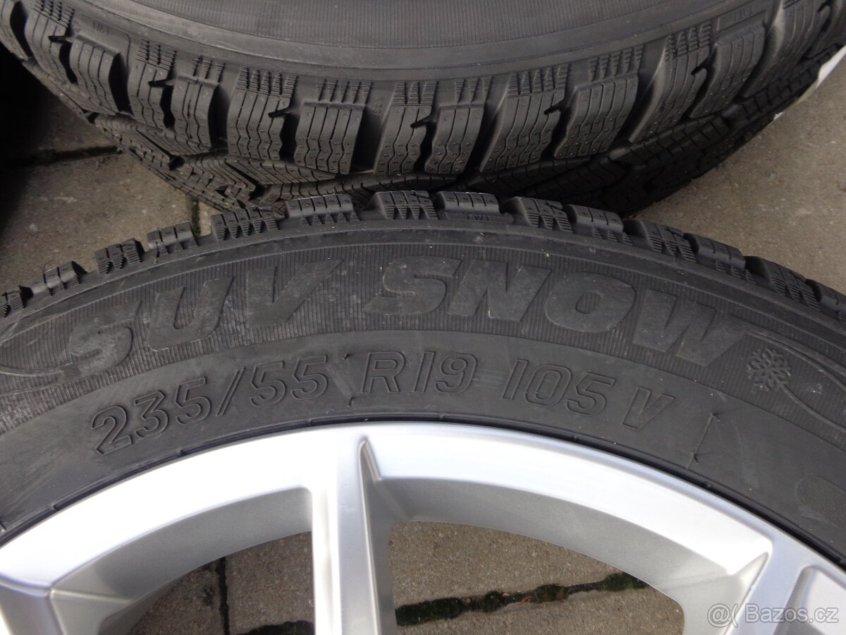 Alfa Romeo Stelvio zimna sada kol 235/55R19 - 4