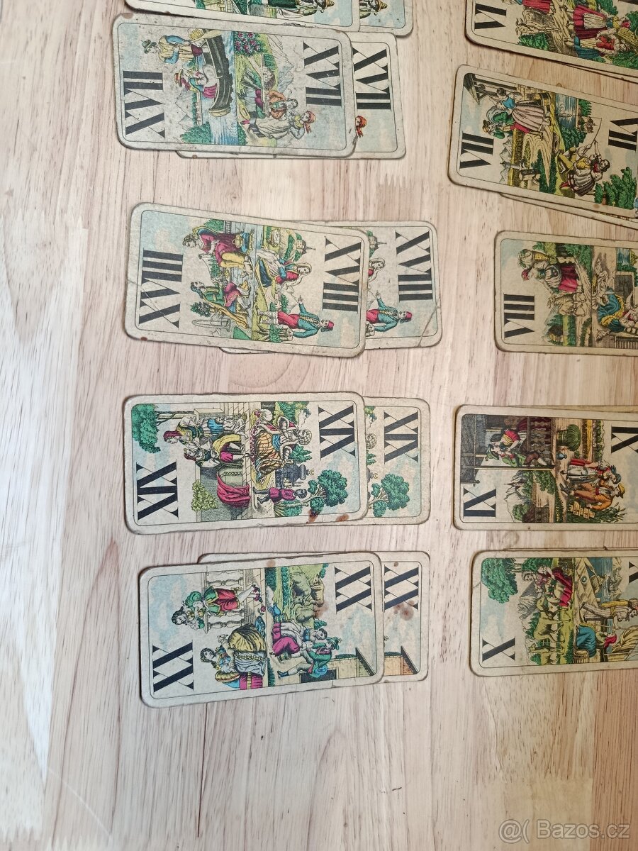 Set starých karet (Taroky + Mariáš) a kovový stojánek - 4