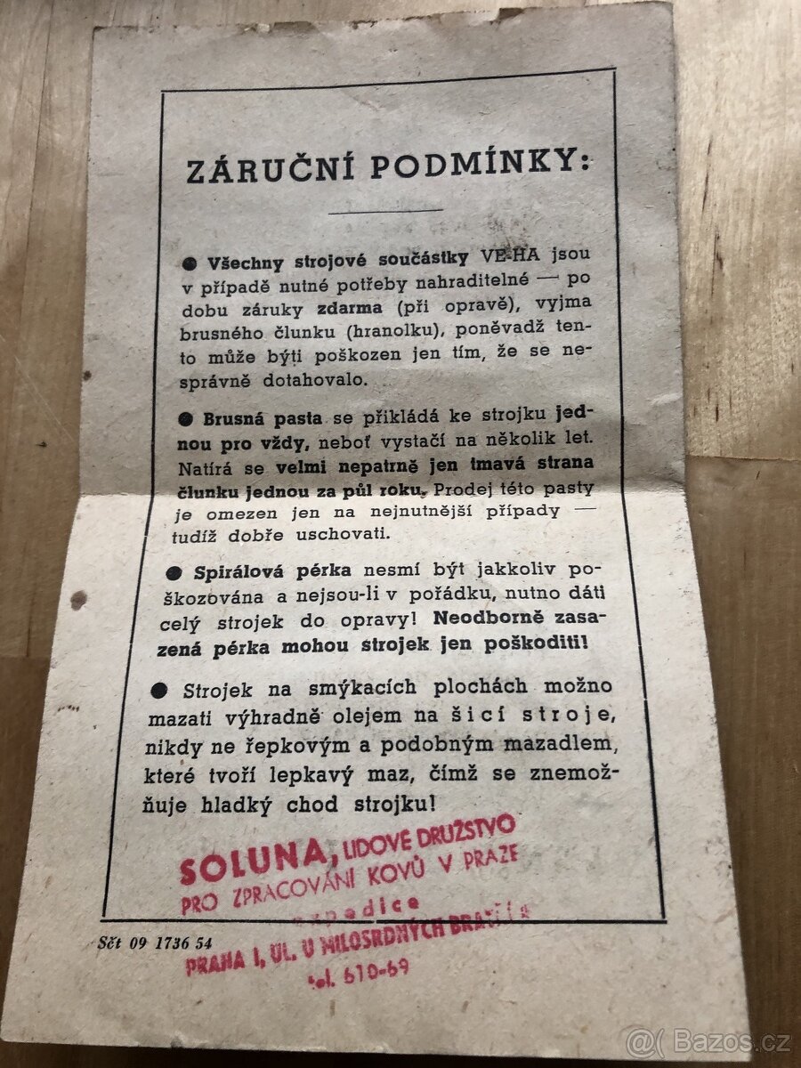 strojek na broušení holicích čepelek - 4