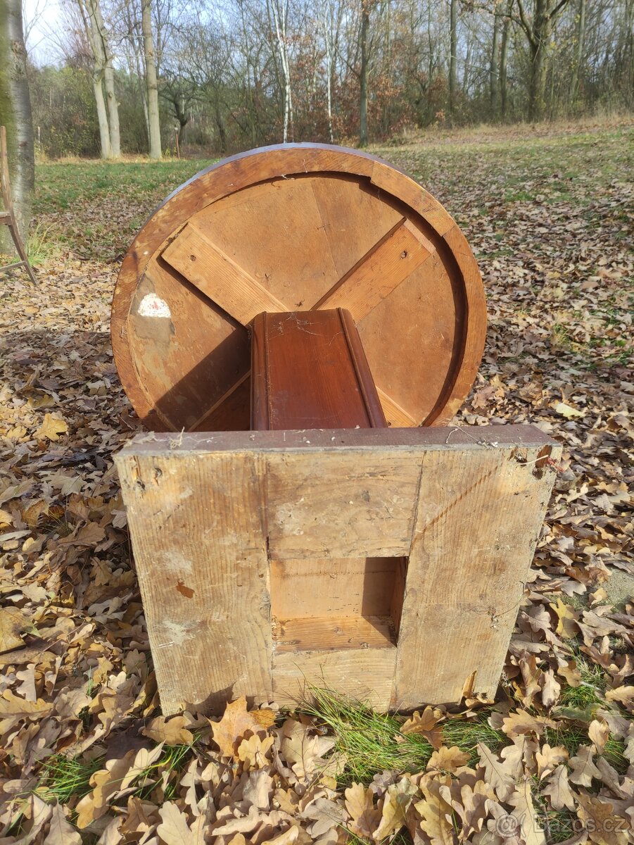 Prodám starý stůl - 4