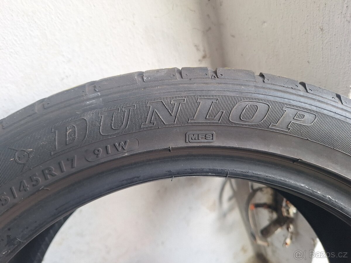 Prodám letní pneu 225/45/17 Dunlop - 4