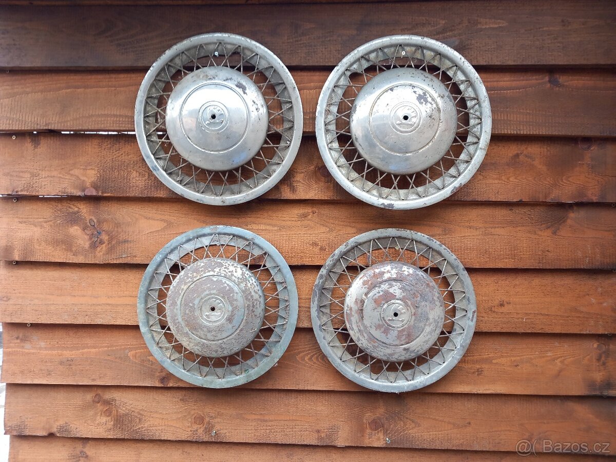 Plechové poklice Škoda - 4