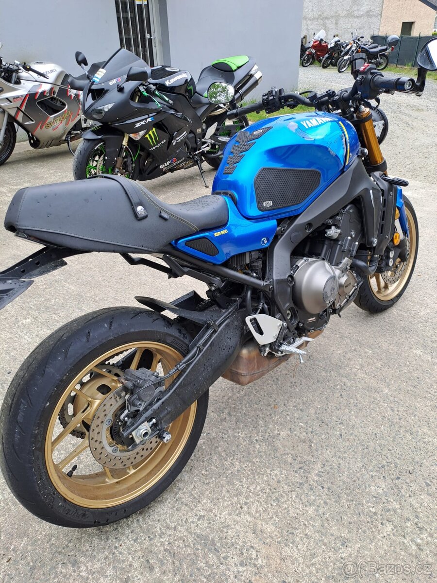 Yamaha XSR 900 - 4
