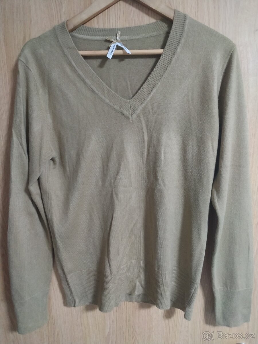 Dámské svetříky - 4