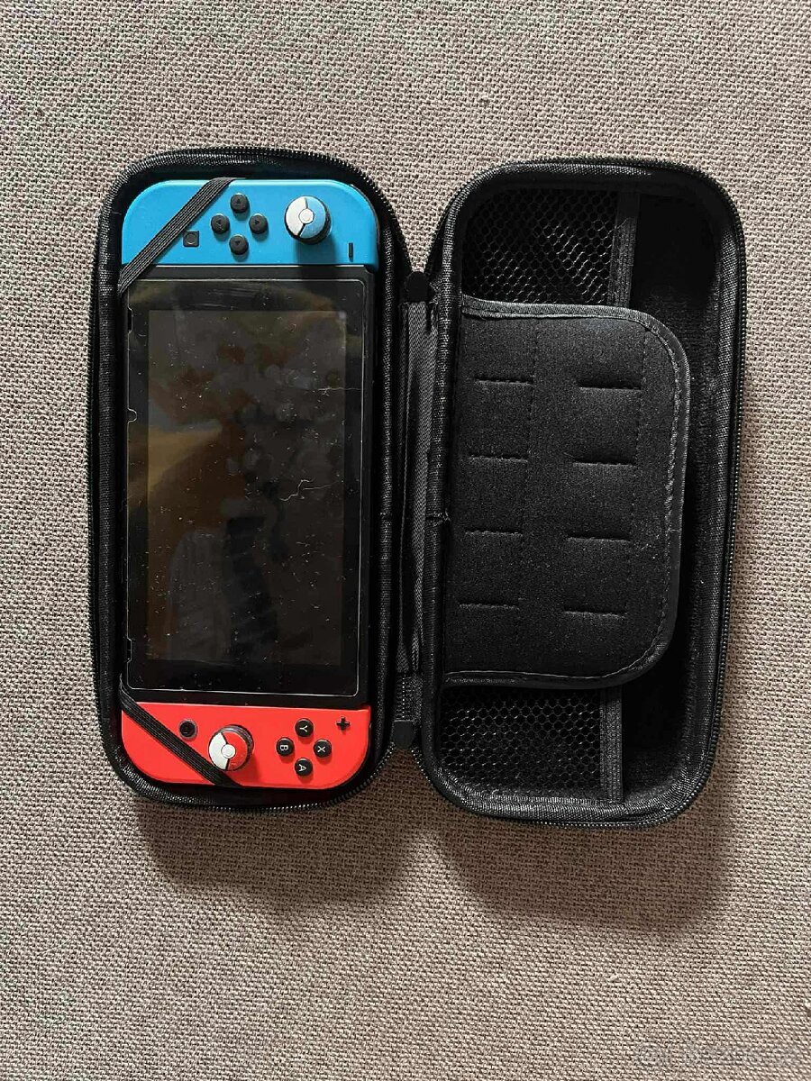 Nintendo switch - kompletní set (4 Joy-Cony, 7 her) - 4