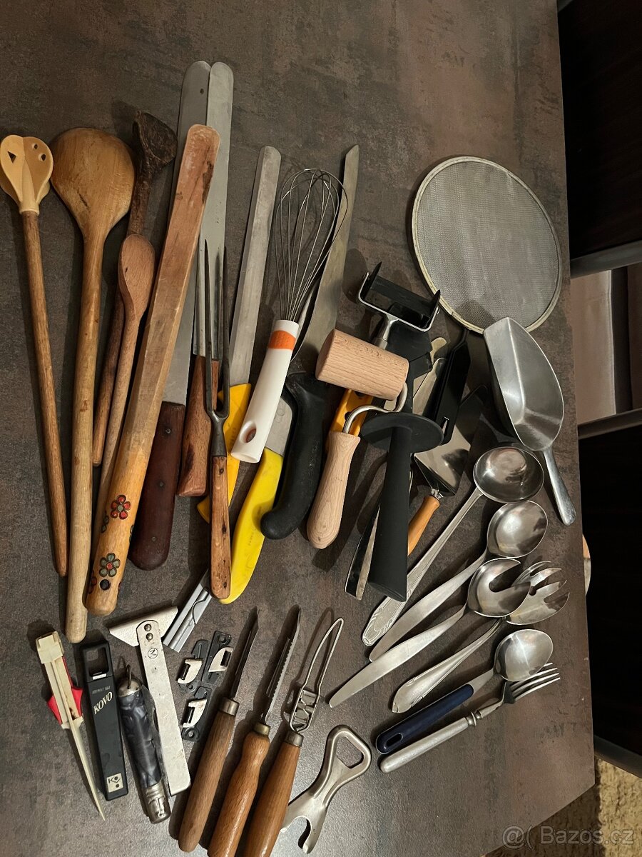 Kráječ na chleba i uzeniny - 4