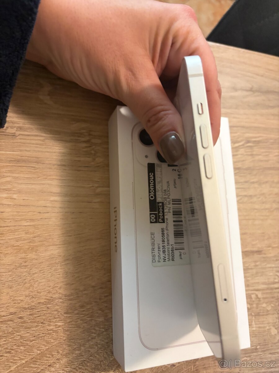 Prodám iPhone 13 – 128 GB - 4