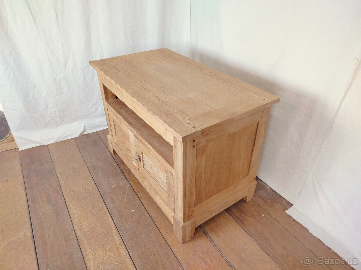 Skříňka dřevěná TEAK - 4
