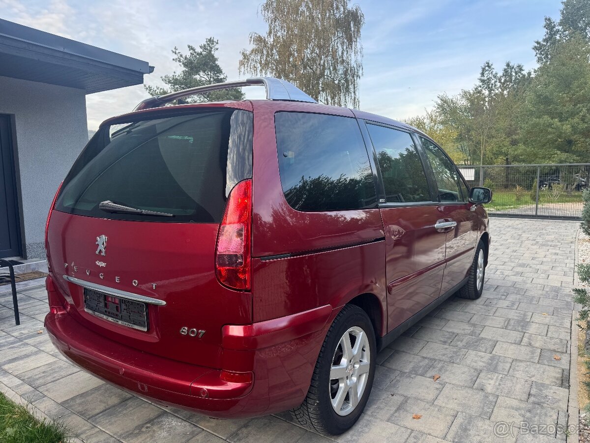 Peugeot 807 2.2 HDI 7 místné - 4